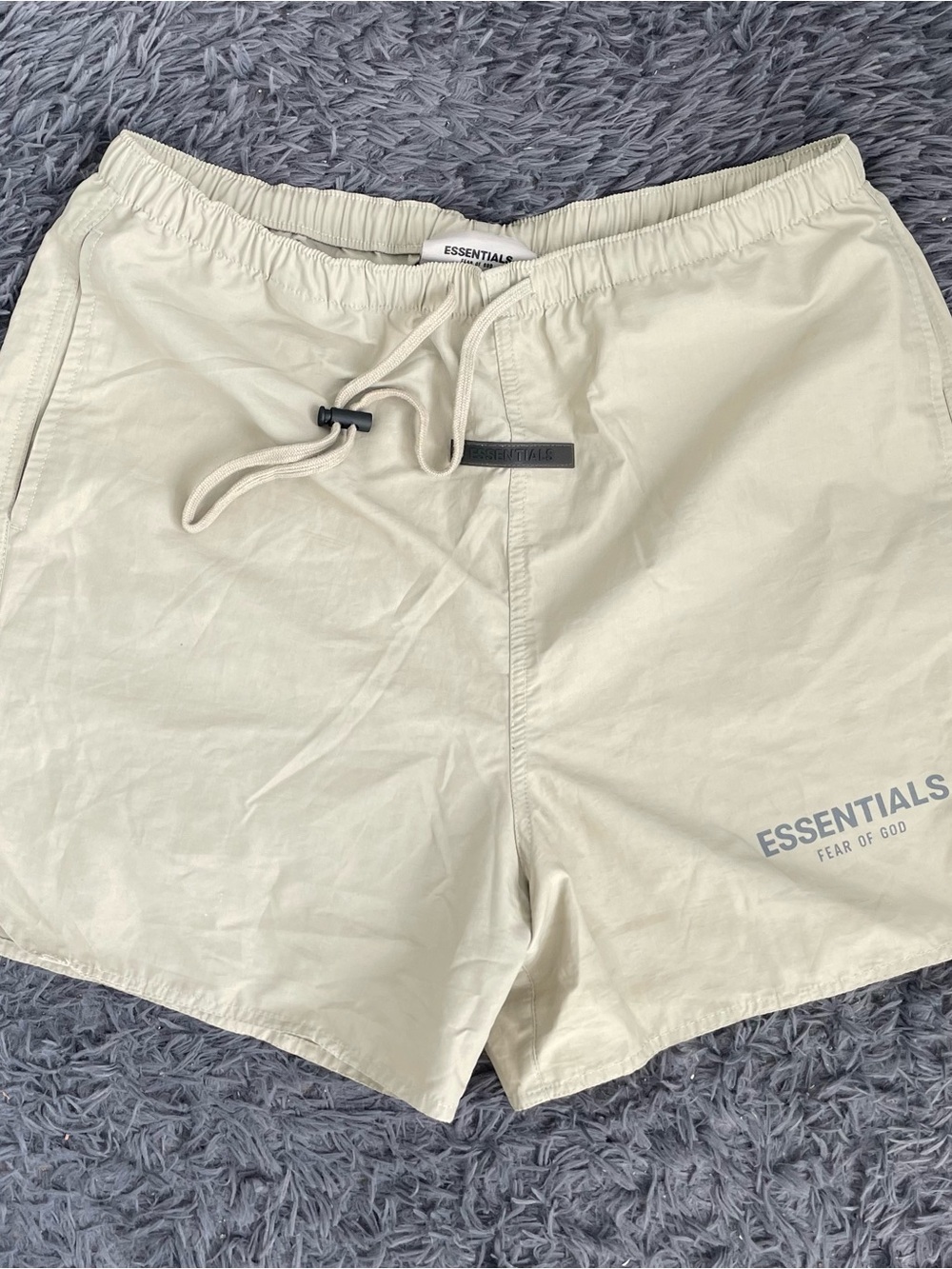 Men Size Small Fear of God Essentials Volley Shorts Beige FW21